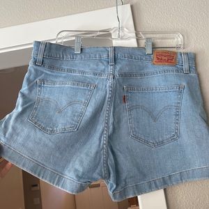 Levi’s high rise side zipper retro shorts